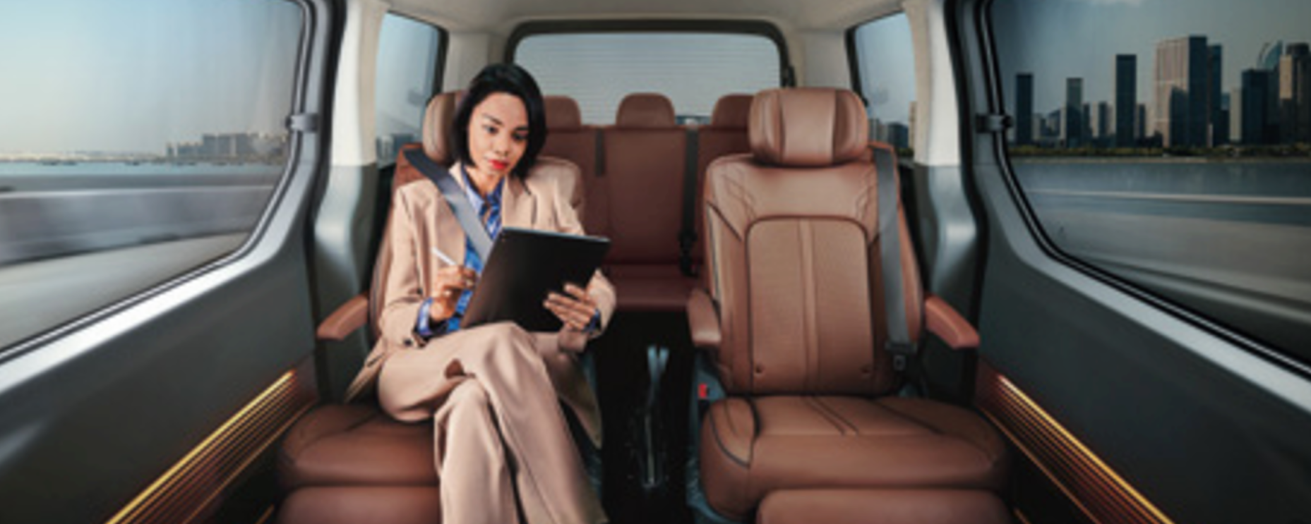 Long sliding seats